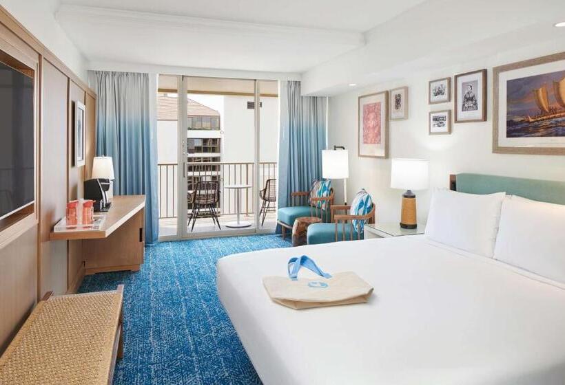 Club Room King Bed, Outrigger Reef Waikiki Beach Resort