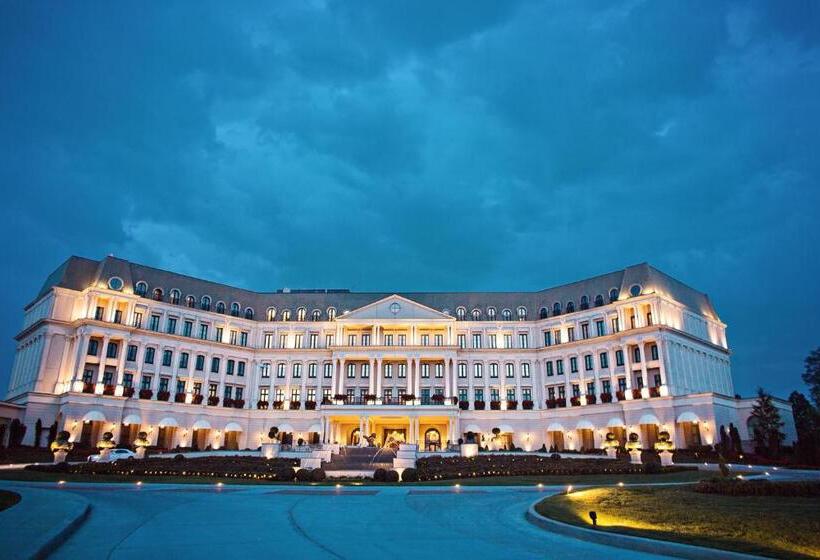 带大床的套房, Nemacolin