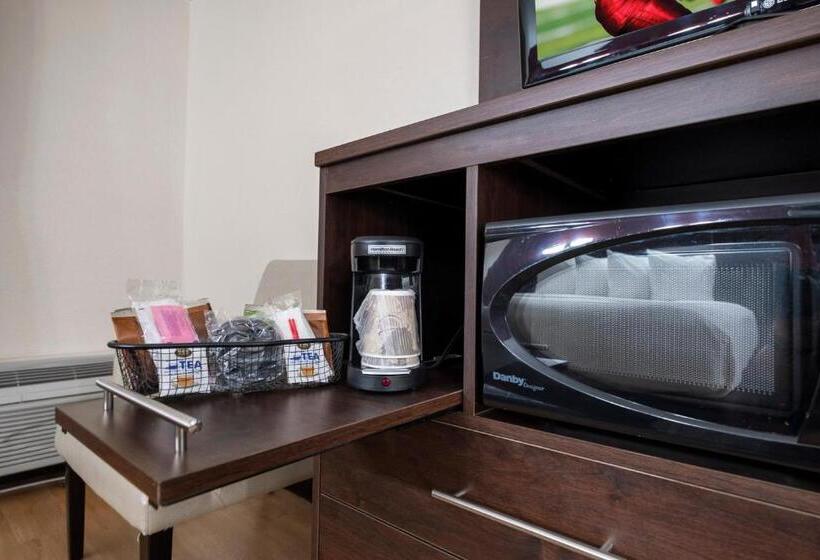 חדר סופריור עם מיטת קינג, Red Roof Inn Plus+ & Suites Knoxville West Cedar Bluff