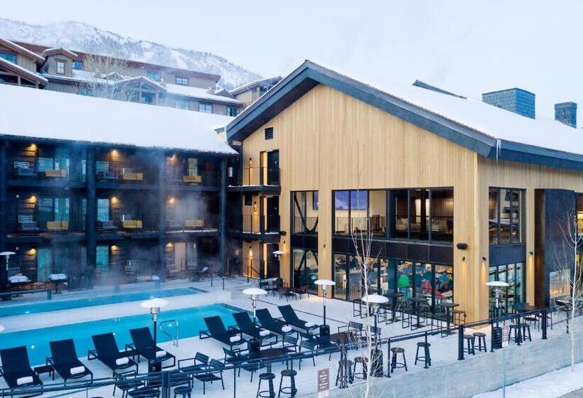 Номер Стандарт, Gravity Haus Jackson Hole
