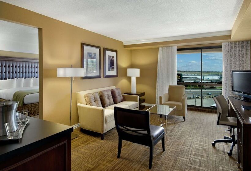 디럭스 스위트, Hilton St. Louis Airport