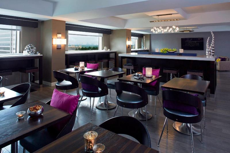 Номер Клуб Кровать Кинг, Renaissance Atlanta Waverly Hotel & Convention Center