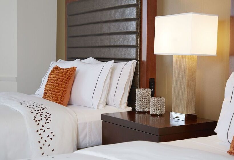 Номер Deluxe, Renaissance St. Louis Airport