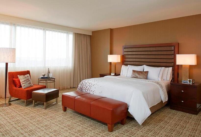 Номер Executive, Renaissance St. Louis Airport