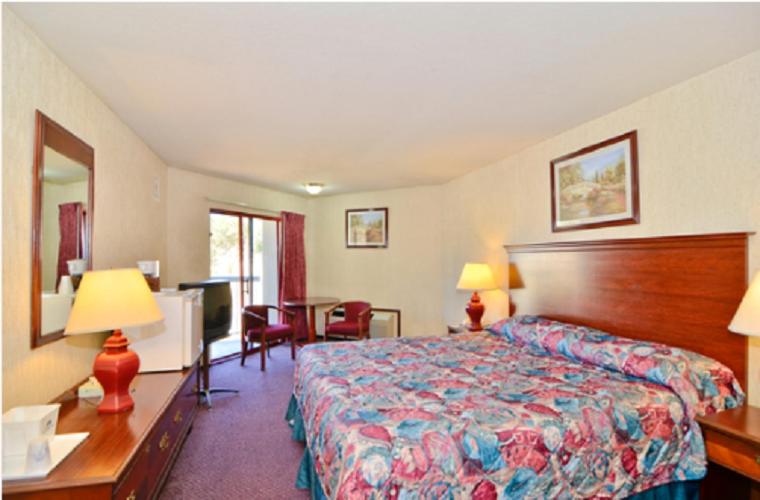 Номер Стандартный Кровать Куин, America S Best Value Inn Of Novato