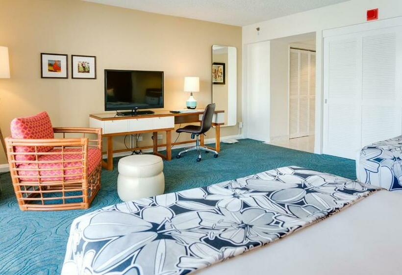 سوییت جونیور, Oasis Hotel Waikiki
