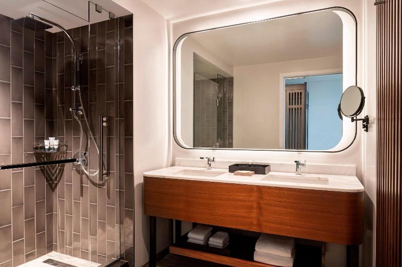 스탠다드 룸 킹사이즈 침대, The Westin Maui Resort & Spa, Ka Anapali