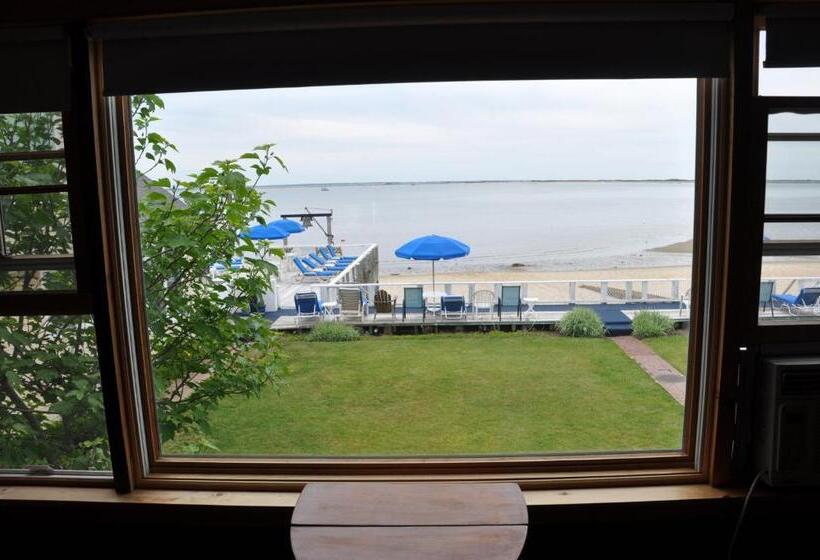 Люкс Вид на Море, The Masthead Resort