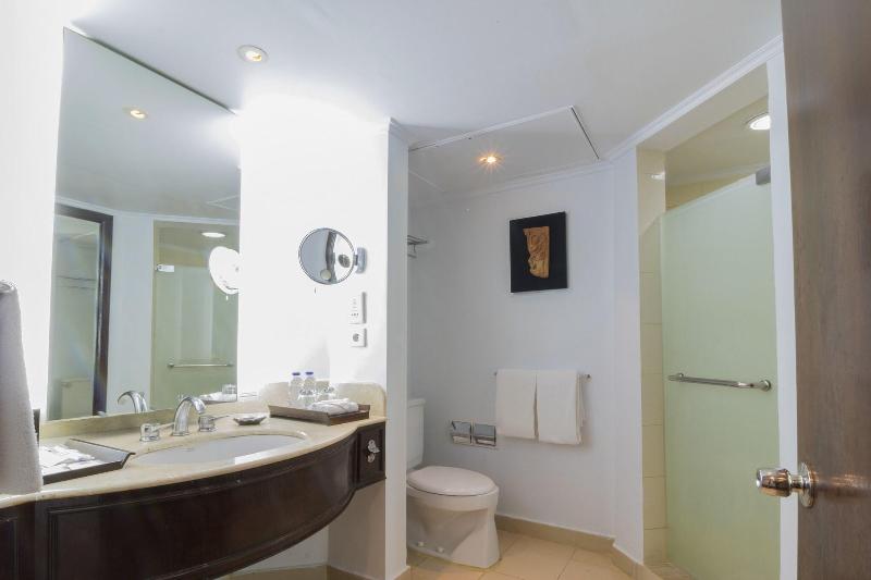 Номер Deluxe Вид на Бассейн, Sheraton Senggigi Beach Resort