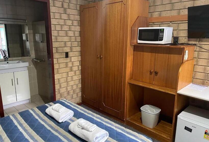 Номер Стандарт Трехместный, Pavlos Motel