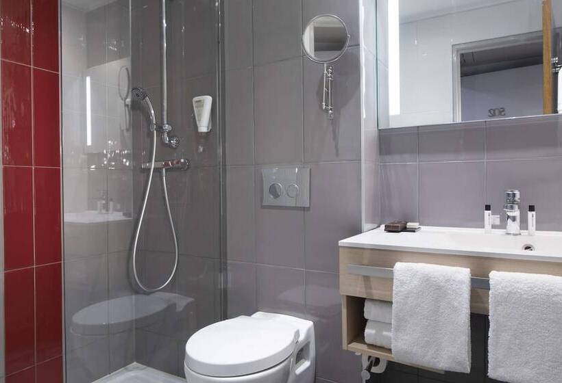اتاق استاندارد چهار تخته, Paris Bastille