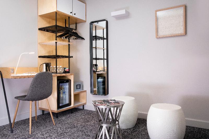اتاق استاندارد چهار تخته, Paris Bastille