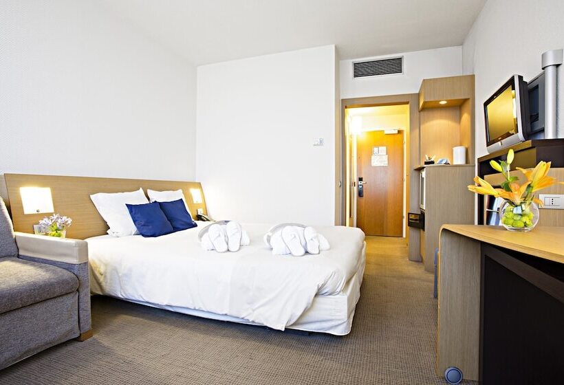 اتاق استاندارد با تخت دوبل, Novotel Genova City
