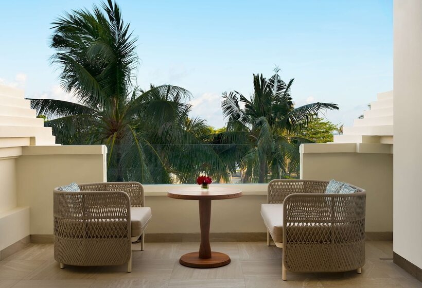 Номер Стандарт Двуспальная Кровать, Hilton Bali Resort