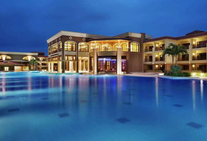 Номер Executive Кровать Кинг, Hilton Bali Resort