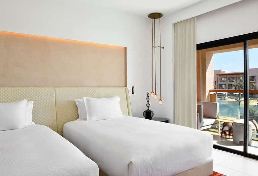 Семейный Номер, Hilton Bali Resort