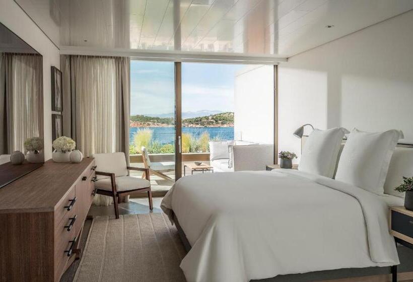 Люкс Кровать Кинг, Four Seasons Astir Palace Athens