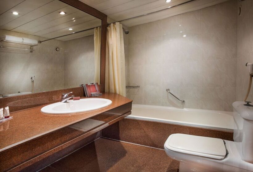 3 Bedroom Suite, Pyramisa Suites Hotel Cairo