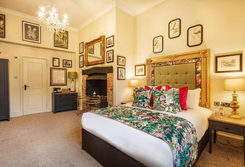 Номер Deluxe, The George Hotel, Amesbury, Wiltshire