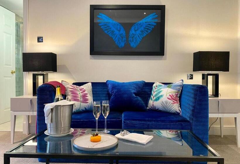 Полулюкс, Rowhill Grange Hotel & Utopia Spa
