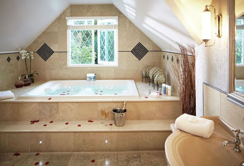 Люкс Мастер, Rowhill Grange Hotel & Utopia Spa