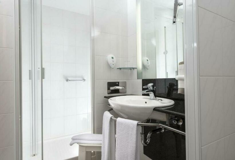 Полулюкс, Radisson Blu Furst Leopold