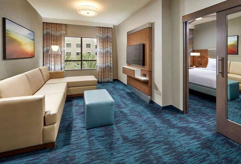 Люкс Кровать Кинг, Embassy Suites By Hilton San Rafael Marin County
