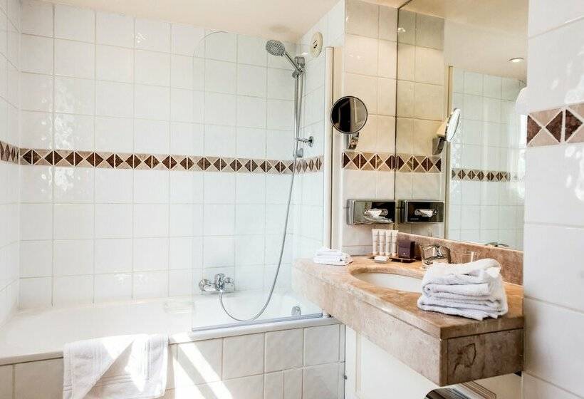 수피리어 룸, Hôtel De Mougins