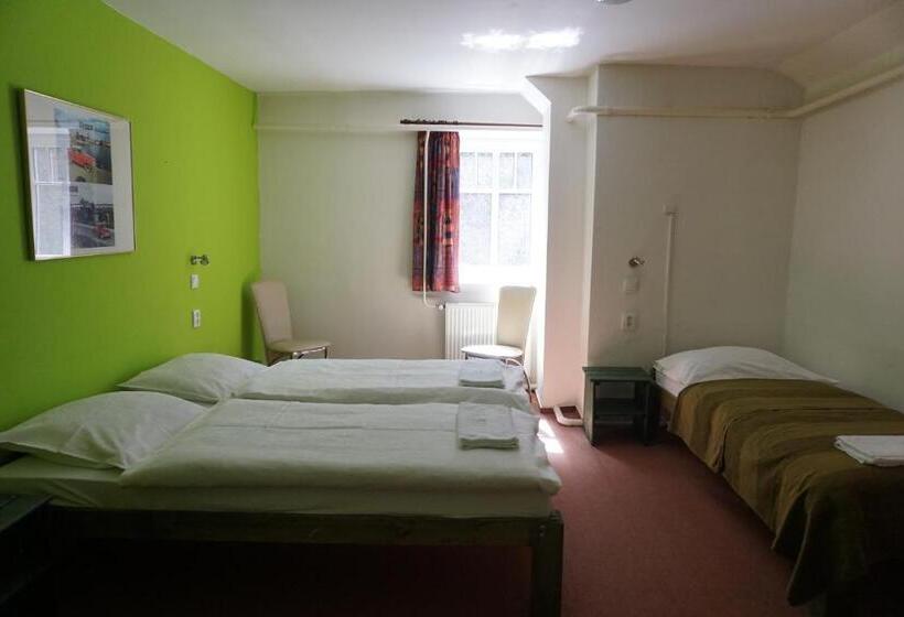 Семейный Номер, Retro Hotel Pod Zvičinou