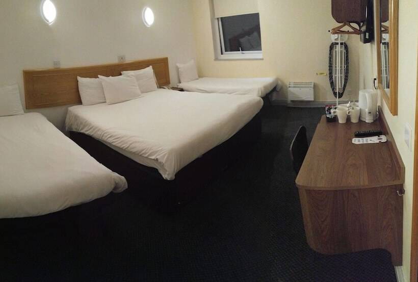 Четырехместный Номер Стандарт, 247hotel.com