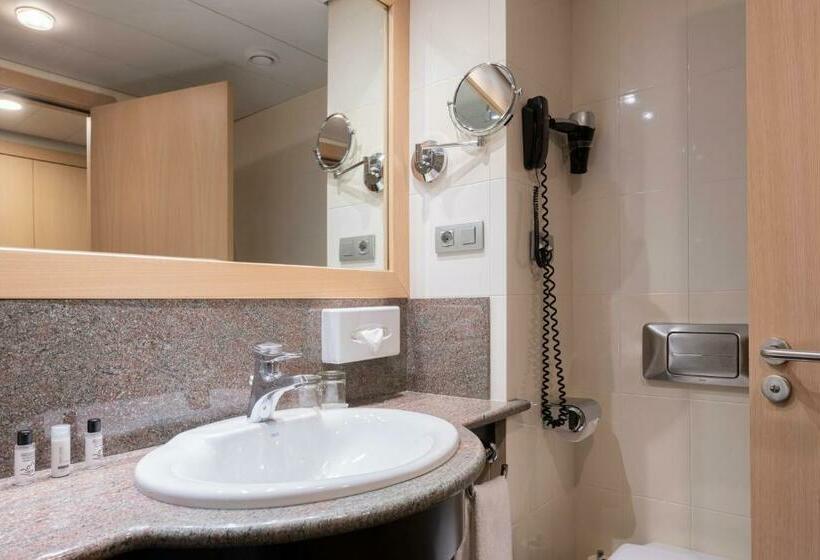 اتاق لوکس چهار تخته, Suites Plaza Hotel & Wellness Andorra