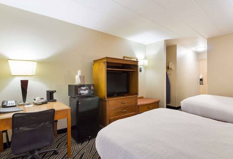 스탠다드 룸 더블 침대 2개, Best Western Braddock Inn