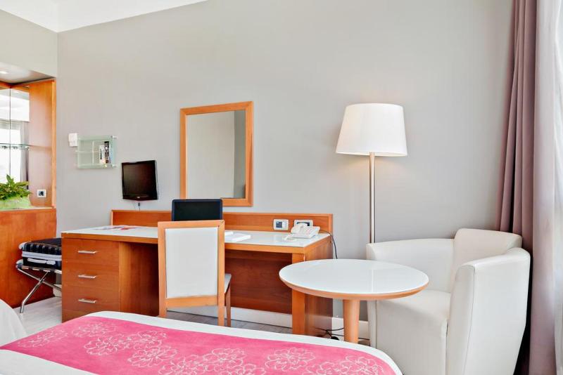 اتاق استاندارد, Italiana Hotels Florence