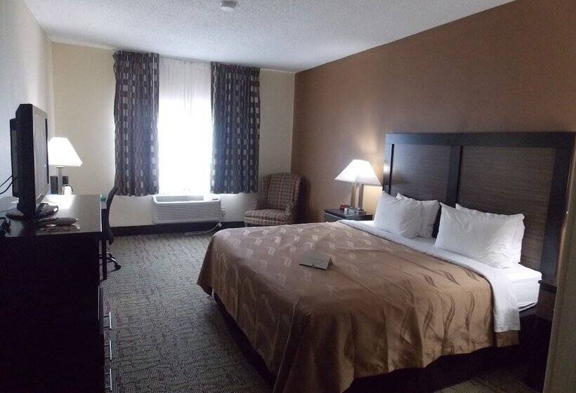 Lakosztály, Quality Inn & Suites