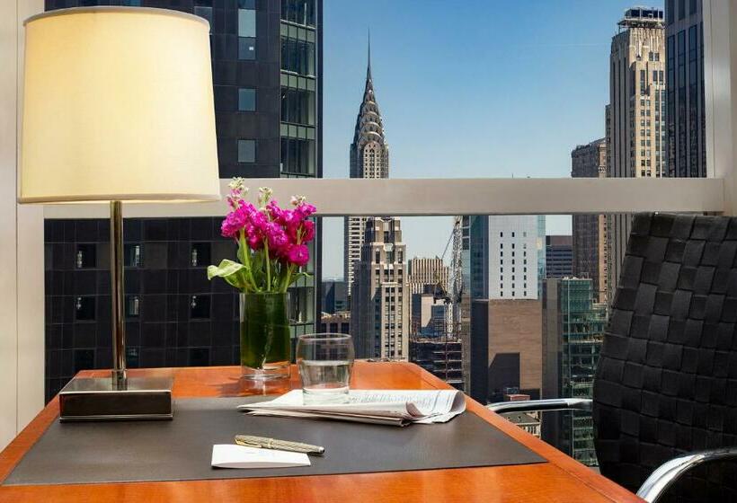 اتاق سوپریور با تخت بزرگ, Millennium Hotel Broadway Times Square