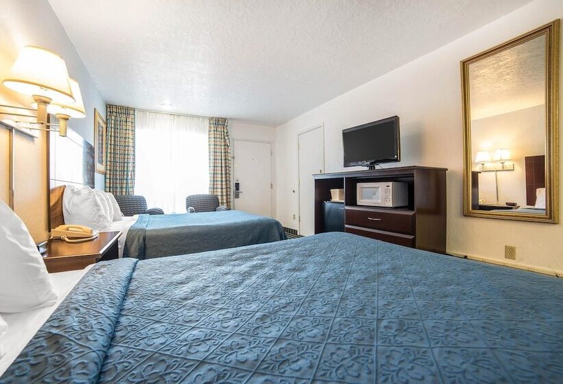 Номер Стандарт 2 Двуспальные Кровати, Quality Inn