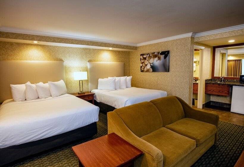 Люкс, Best Western Voyageur Place