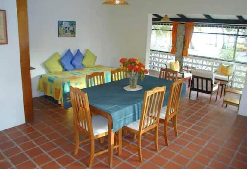 خانه 2 خوابه, Lance Aux Epines Cottages
