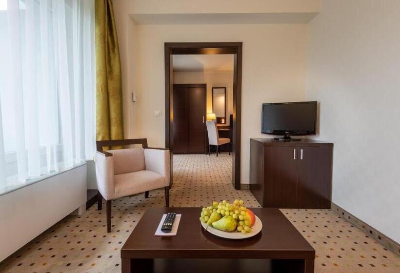 Полулюкс, Hunguest Hotel Gyula