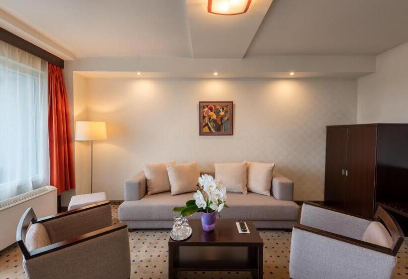 Люкс Повышенной Комфортности, Hunguest Hotel Gyula