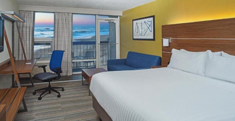 Номер Стандарт Кровать Кинг Адаптированный для Инвалидов, Holiday Inn Express Nags Head Oceanfront, An Ihg
