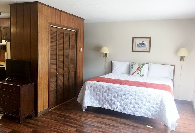 Студия Стандарт Двуспальная Кровать, Meadowlark Motel With Restaurant & Bar