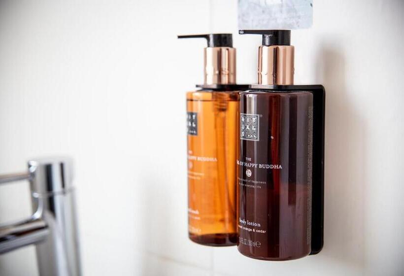 经济房, Clarion Collection Hotel Packhuset