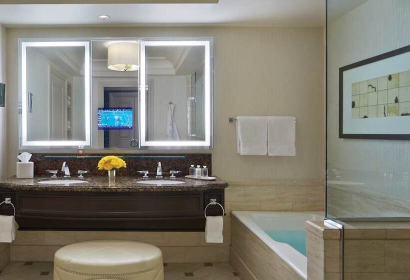 سوئیت با چشم‌انداز, Four Seasons Hotel Las Vegas