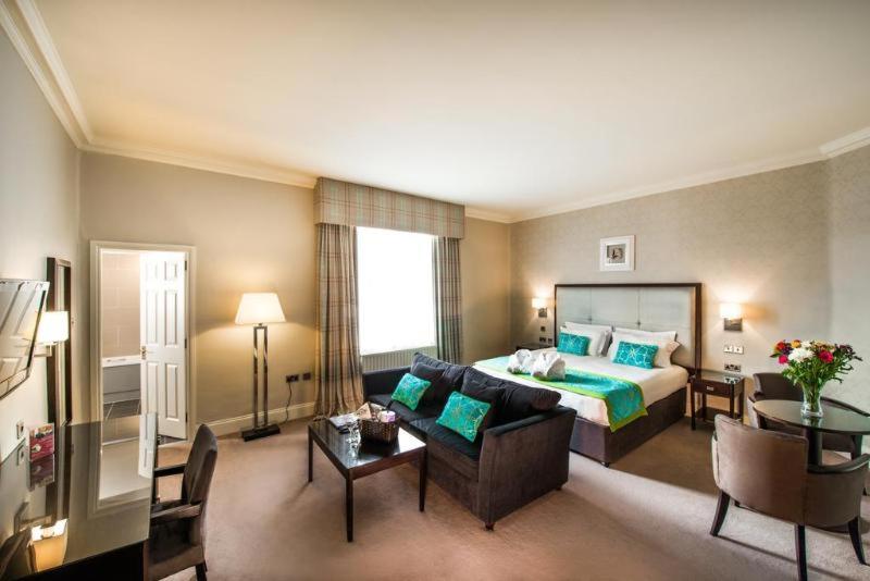 Номер Стандарт, Leonardo Edinburgh City