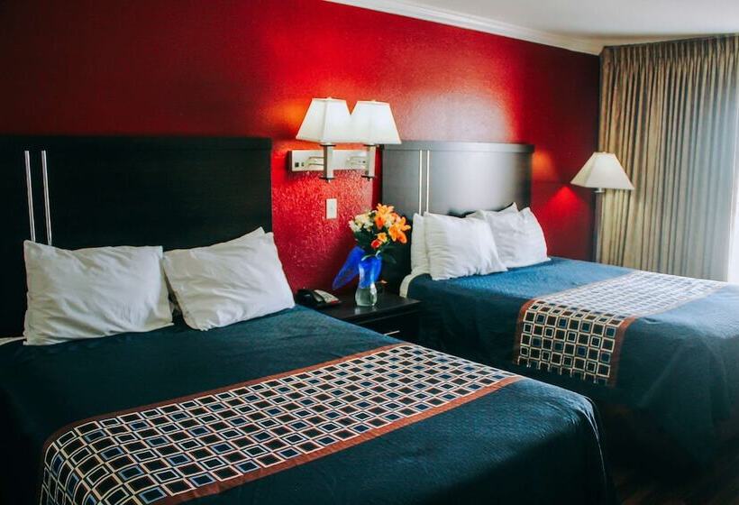 스탠다드 룸 더블 침대 2개, Rodeway Inn & Suites