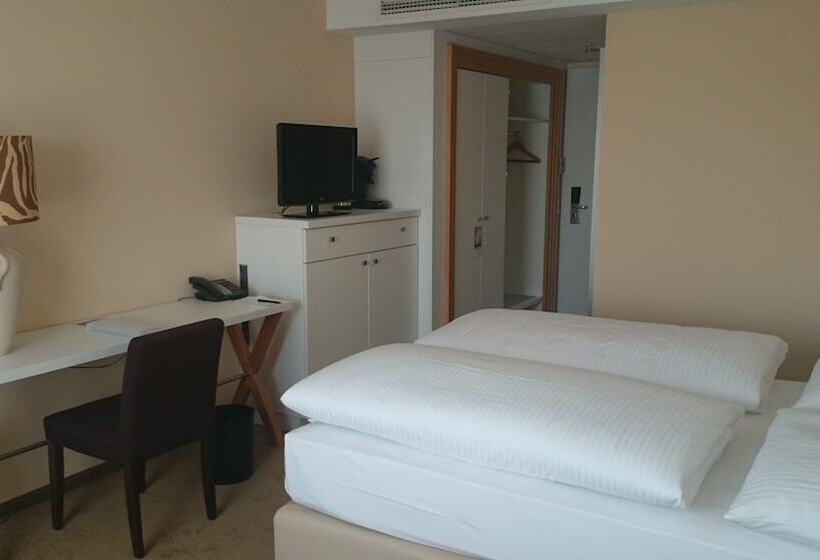 Номер бизнес-класса, Relexa Hotel Frankfurt Am Main