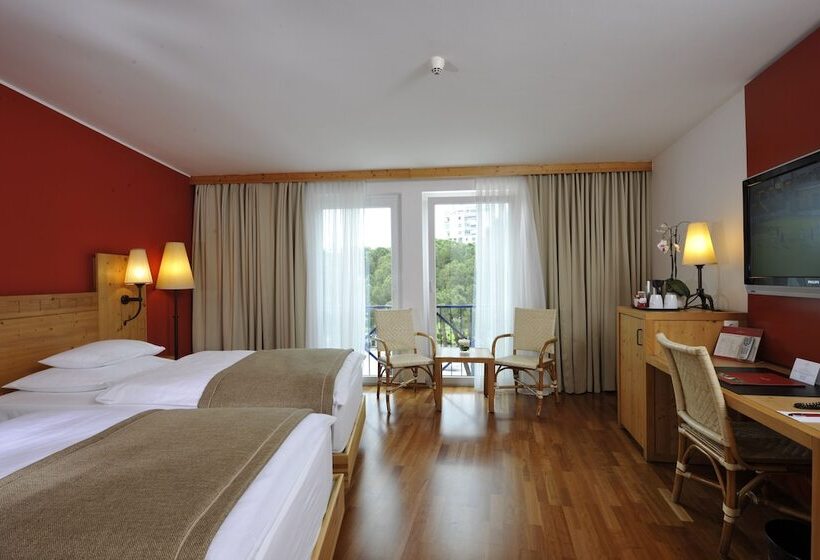 스탠다드 도시전망 룸, Rogner Hotel Tirana