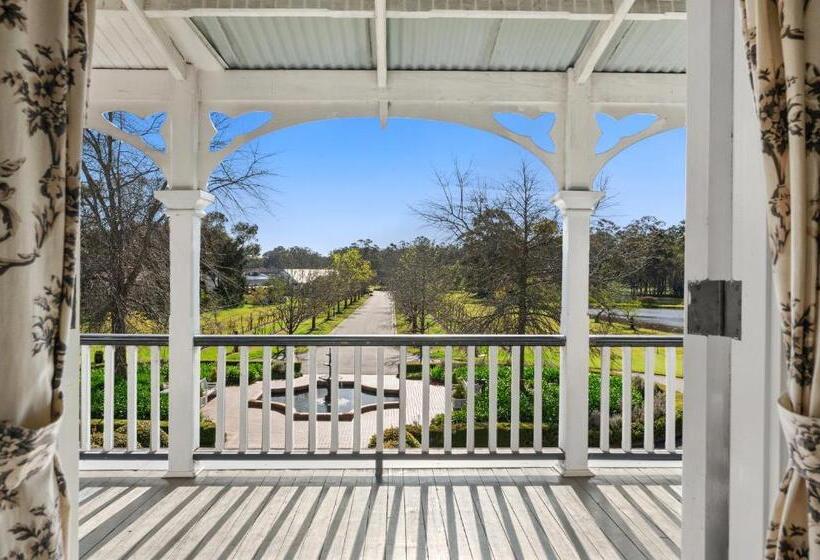 Camera Deluxe, The Convent Hunter Valley