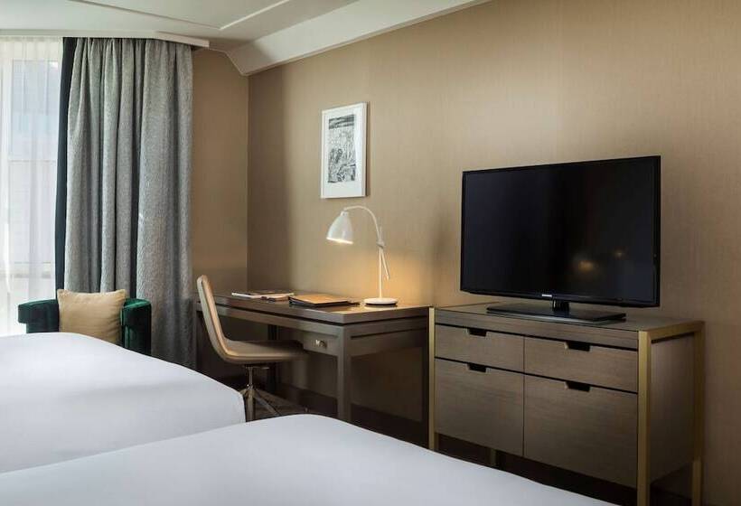 스탠다드 룸, Hilton Vienna Plaza
